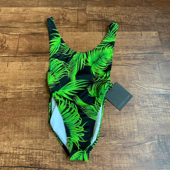 🇺🇸🇺🇸Norma Kamali MARISSA palm leaf size M swimwear - Picture 13 of 13